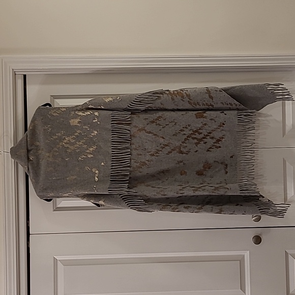 NWT 🆕️ Made in Italy Gray Wool Blend Fringed w/Metallic Accents Long Vest XL - Picture 2 of 8